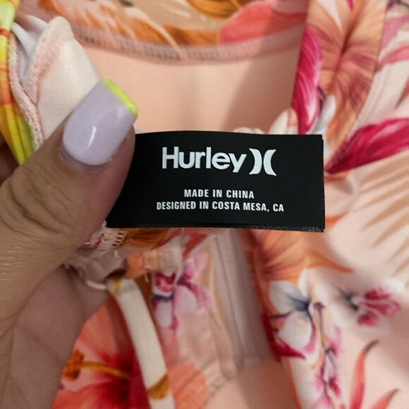 NWT- Hurley-hibiscus Hawaiian print sleeved one piece- Size XL - Picture 9 of 10